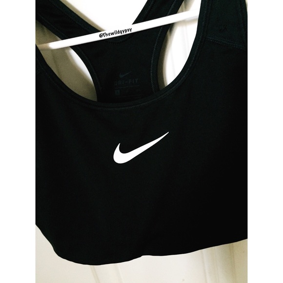 NWOT // Nike classic sports bra 🍃 - Picture 3 of 4
